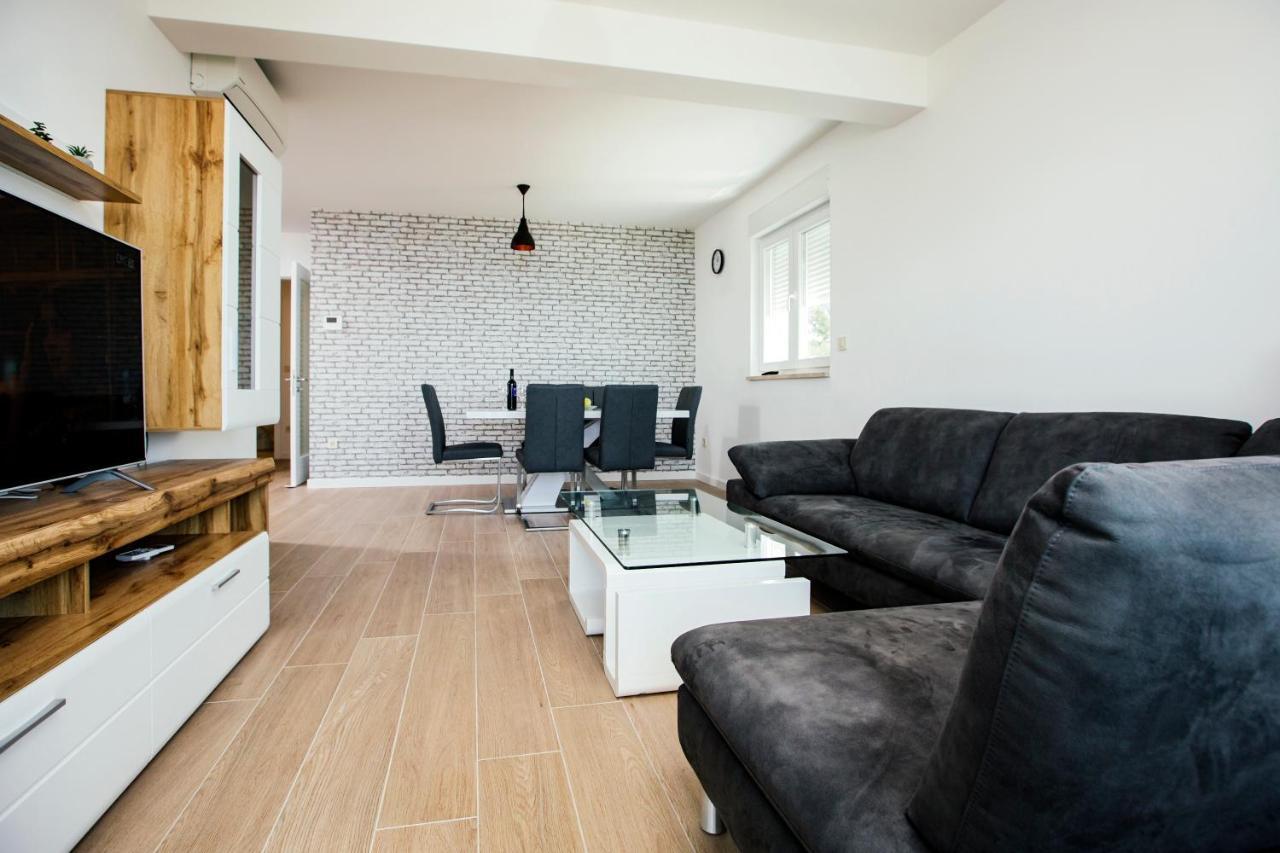 마카르스카 Apartman Magdalena 아파트 외부 사진